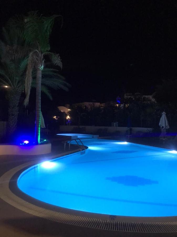 Moscha Hotel ファリラキ エクステリア 写真